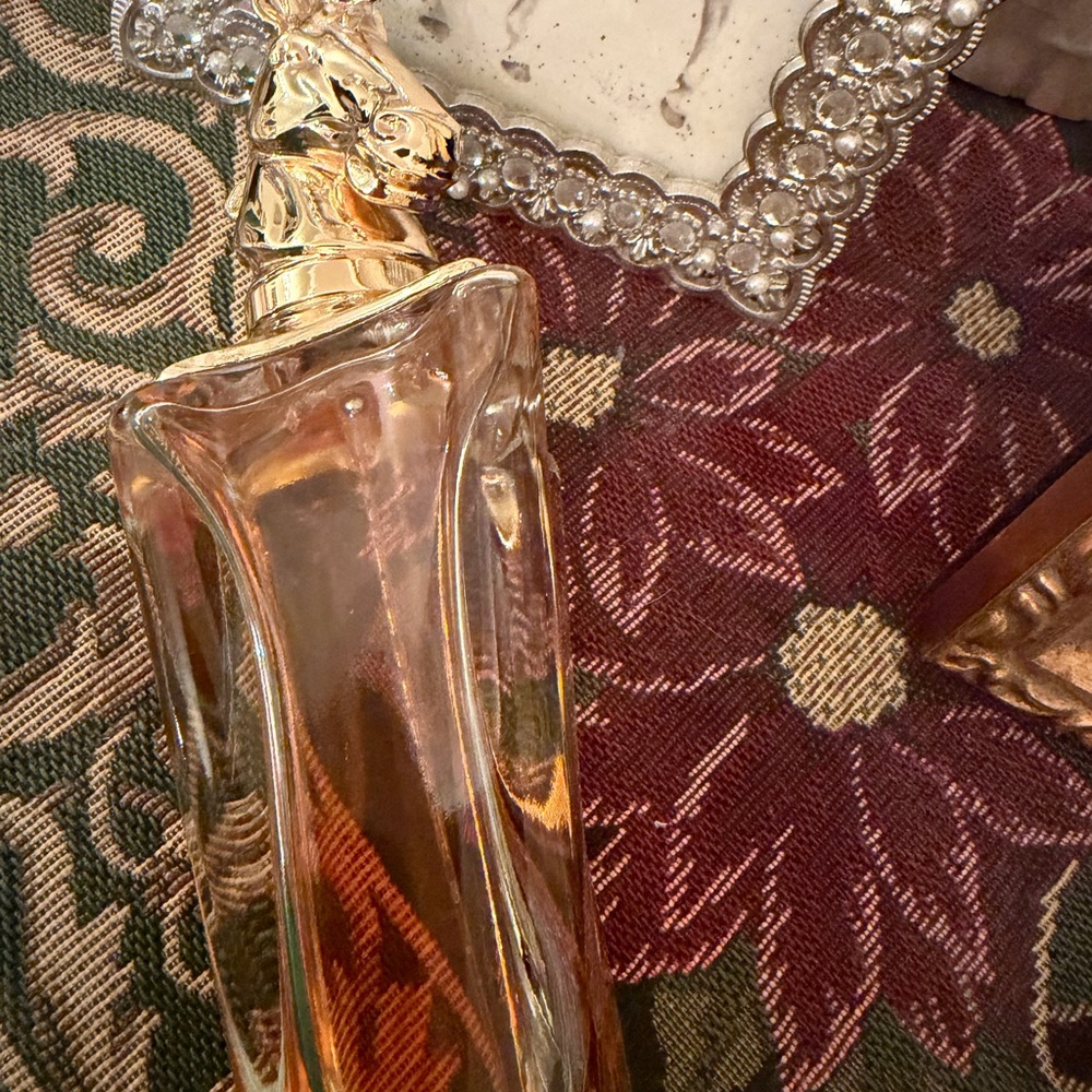 Lattafa's Maahir OUD Gold-Tone Full Glass Horse Head Decorative Bottle
